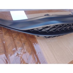 PARRILLA INFERIOR FIAT CRONOS-2018-2024 (Con Molduras Negras)