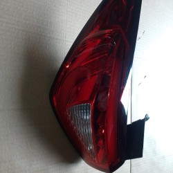 FARO TRASERO EXTERIOR FIAT CRONOS- (NUEVO)