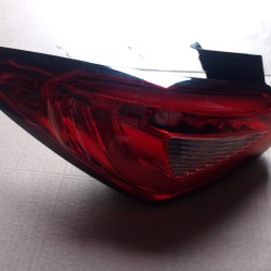 FARO TRASERO EXTERIOR FIAT CRONOS- (NUEVO)