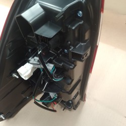 FARO TRASERO HILUX  2021 A 2023- (NUEVO)