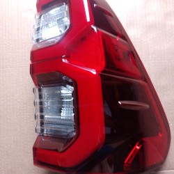 FARO TRASERO HILUX  2021 A 2023- (NUEVO)